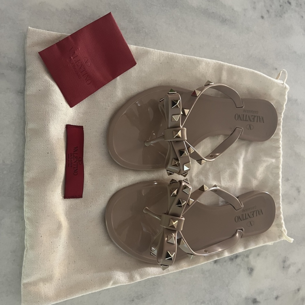 Authentic Valentino Garavani Rockstud PVC Flat Thong Sandals